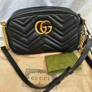 GG Marmont Small Shoulder Bag